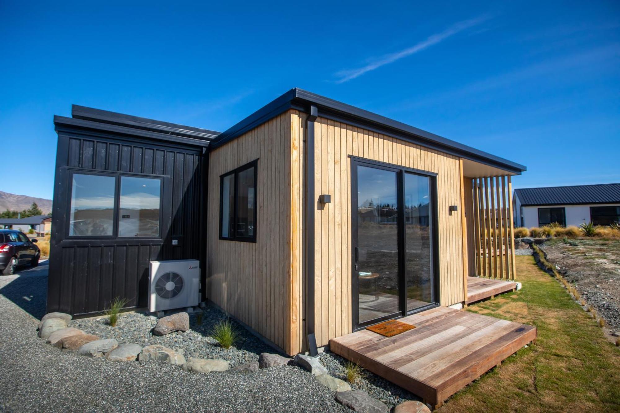Luminous Tekapo Hotel Lake Tekapo Exterior photo
